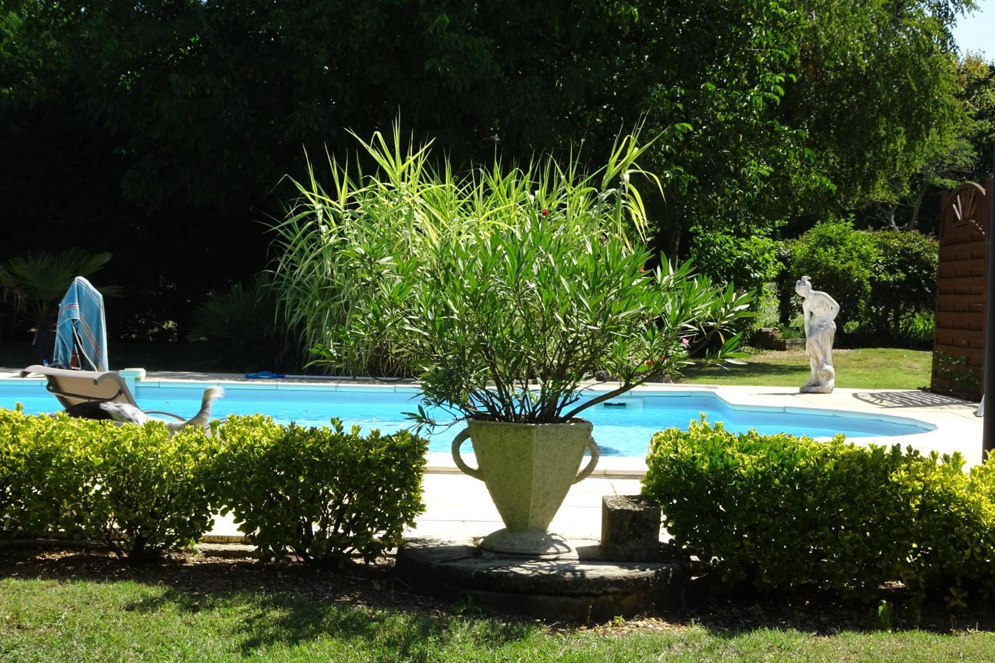 Suite Privee Dans Spacieuse Maison Du Perigord, Avec Piscine Bergerac Ngoại thất bức ảnh